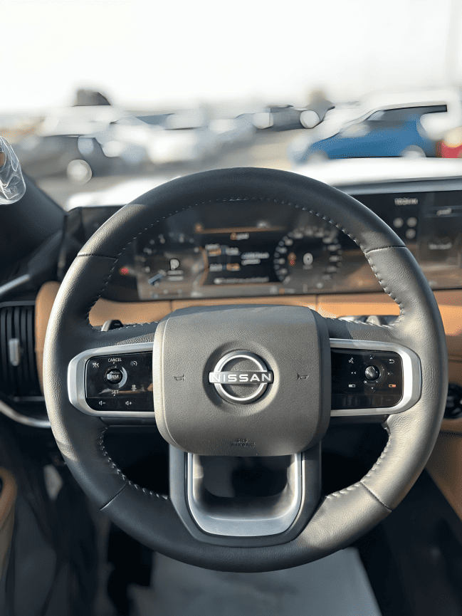 
								Nissan Patrol LE Titanium 3.5L full									