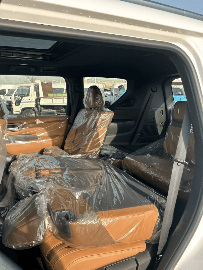 
								Nissan Patrol LE Titanium 3.5L full									