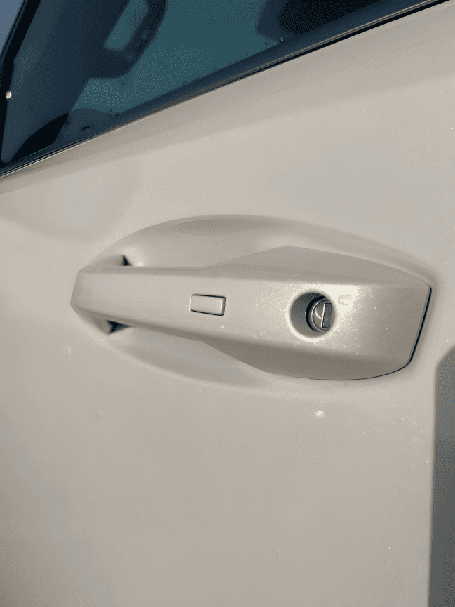 
								Nissan Patrol LE Titanium 3.5L full									