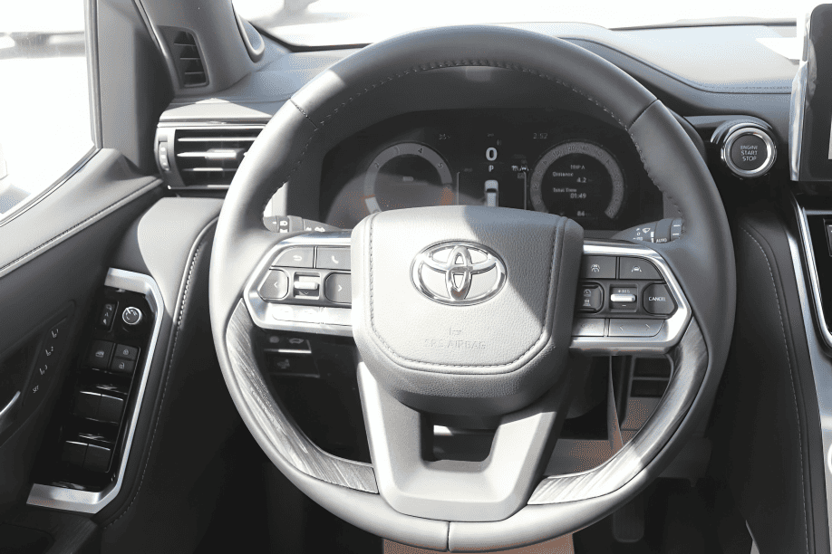 
								Toyota Land Cruiser full									